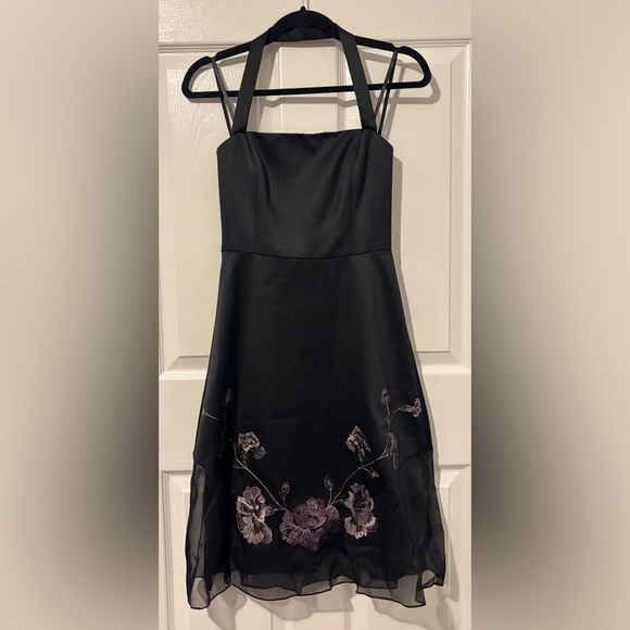 Laundry By Shelli Segal Dresses & Skirts - NWT Laundry By Shelli Segal Black Halter Dress with Purple Floral Embroidery